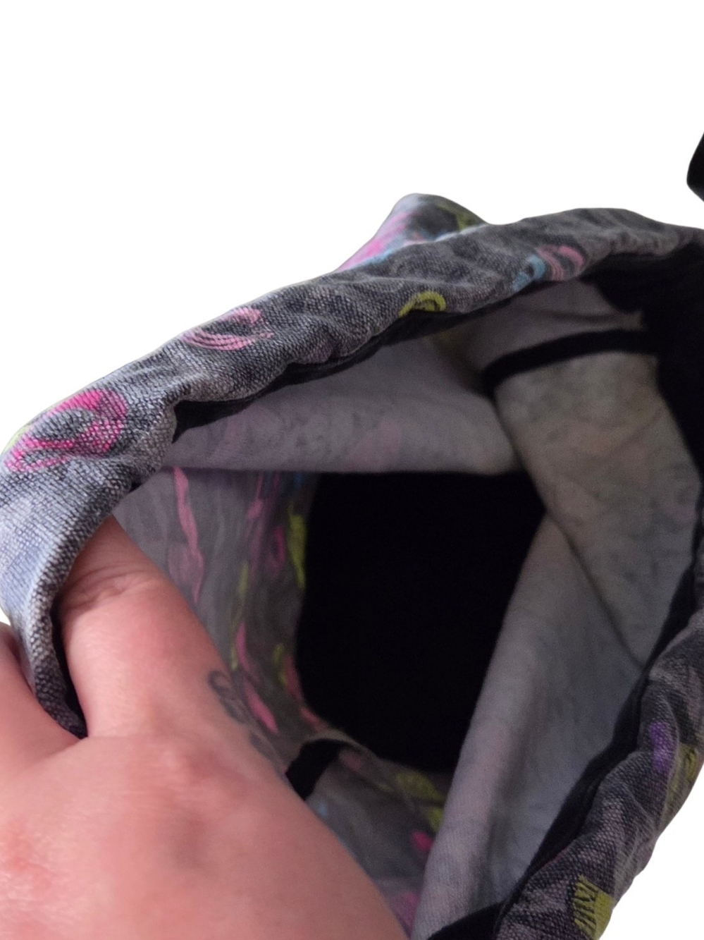 Throwback Y2K Roxy Drawstring Knapsack - Picture 4 of 11
